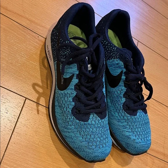 Nike Women's Teal and Black Running Shoes - Picture 1 of 7